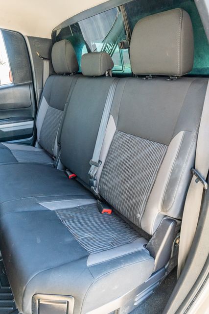 2017 Toyota Tundra SR5 4X4 / TRD OFF ROAD PKG / 5.7 V8 / CLEAN CARFAX | Austin, TX | Rocky Mountain Truck Stop Austin 2017 Toyota Tundra SR5 4X4 / TRD OFF ROAD PKG / 5.7 V8 / CLEAN CARFAX | Austin, TX | Rocky Mountain Truck Stop Austin