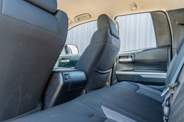 2017 Toyota Tundra SR5 4X4 / TRD OFF ROAD PKG / 5.7 V8 / CLEAN CARFAX | Austin, TX | Rocky Mountain Truck Stop Austin 2017 Toyota Tundra SR5 4X4 / TRD OFF ROAD PKG / 5.7 V8 / CLEAN CARFAX | Austin, TX | Rocky Mountain Truck Stop Austin