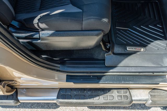 2017 Toyota Tundra SR5 4X4 / TRD OFF ROAD PKG / 5.7 V8 / CLEAN CARFAX | Dallas, TX | Rocky Mountain Truck Stop Dallas