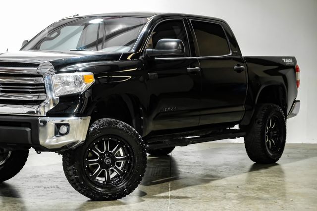 2017 Toyota Tundra SR5