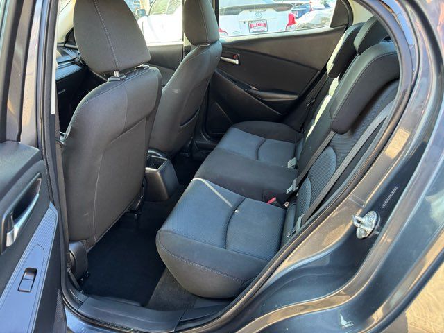 2017 Toyota Yaris iA