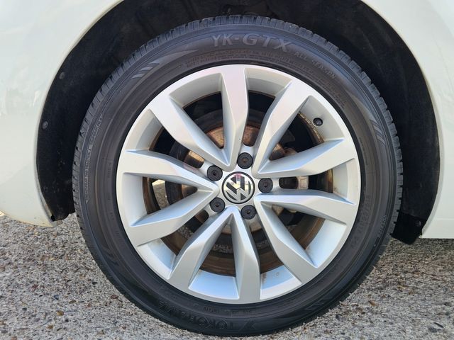 2017 Volkswagen Beetle 1.8T Classic | Brownsville TX | English Motors 2017 Volkswagen Beetle 1.8T Classic | Brownsville TX | English Motors