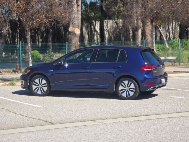 2017 Volkswagen e-Golf SEL Premium 2017 Volkswagen e-Golf SEL Premium