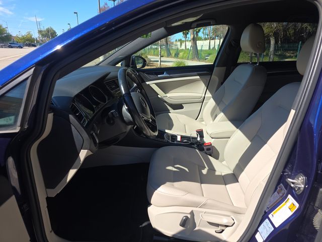 2017 Volkswagen e-Golf SEL Premium 2017 Volkswagen e-Golf SEL Premium