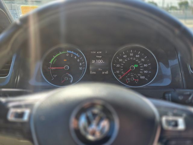 2017 Volkswagen e-Golf SEL Premium 2017 Volkswagen e-Golf SEL Premium