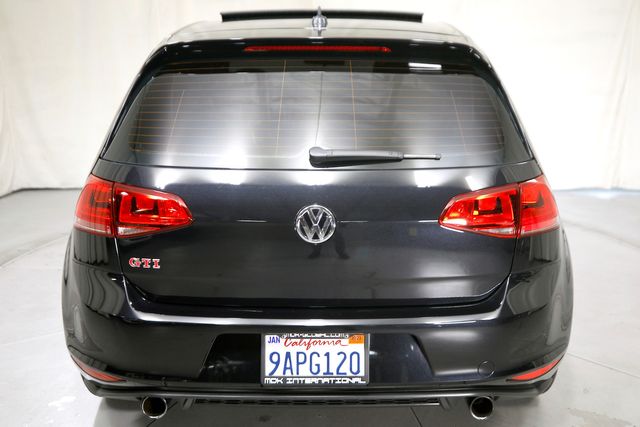 2017 Volkswagen Golf GTI SE | Burbank, California | MDK International 2017 Volkswagen Golf GTI SE | Burbank, California | MDK International