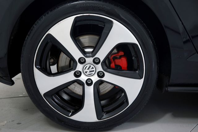 2017 Volkswagen Golf GTI SE | Burbank, California | MDK International 2017 Volkswagen Golf GTI SE | Burbank, California | MDK International