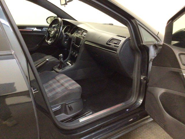 2017 Volkswagen Golf GTI S