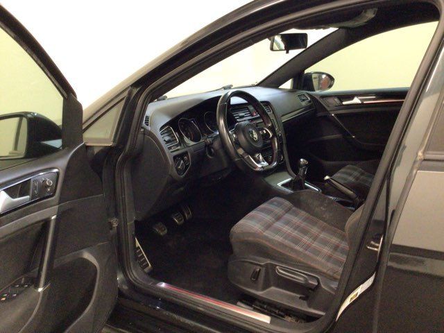 2017 Volkswagen Golf GTI S