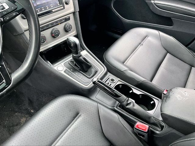 2017 Volkswagen Golf TSI Wolfsburg Edition