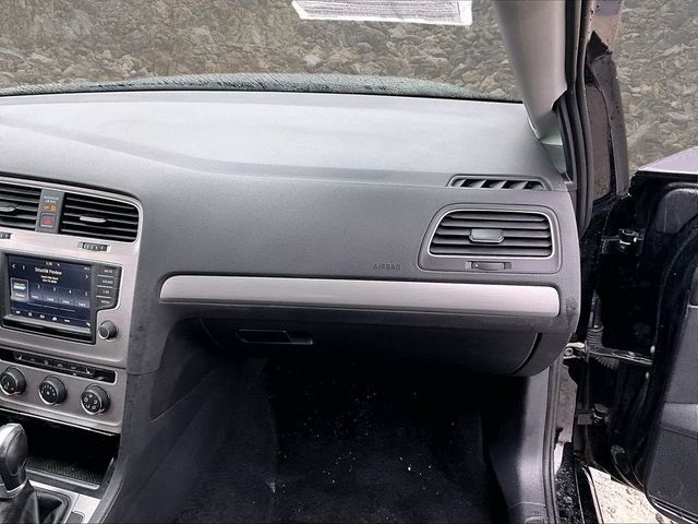 2017 Volkswagen Golf TSI Wolfsburg Edition