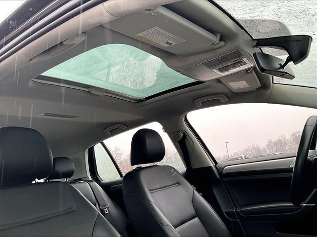 2017 Volkswagen Golf TSI Wolfsburg Edition