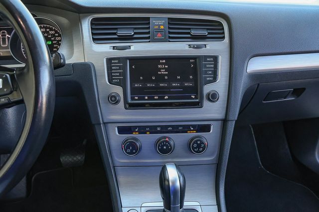 2017 Volkswagen Golf SportWagen TSI SE