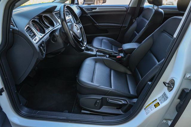 2017 Volkswagen Golf SportWagen TSI SE