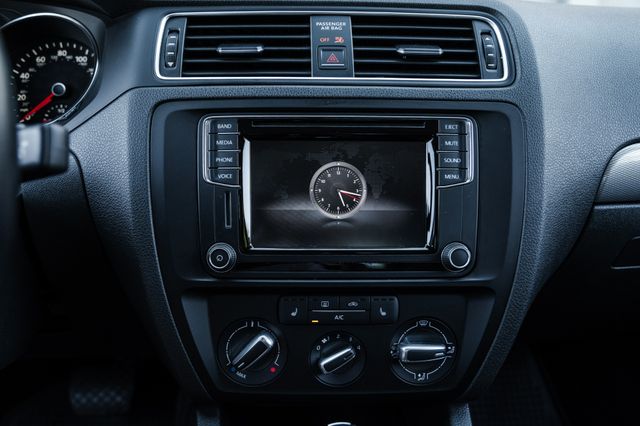 2017 Volkswagen Jetta 1.4T SE | Addison, TX | Apex Auto Sports 2017 Volkswagen Jetta 1.4T SE | Addison, TX | Apex Auto Sports