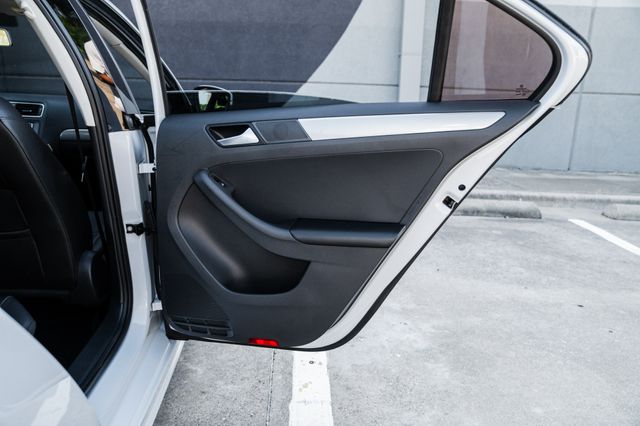 2017 Volkswagen Jetta 1.4T SE | Addison, TX | Apex Auto Sports 2017 Volkswagen Jetta 1.4T SE | Addison, TX | Apex Auto Sports