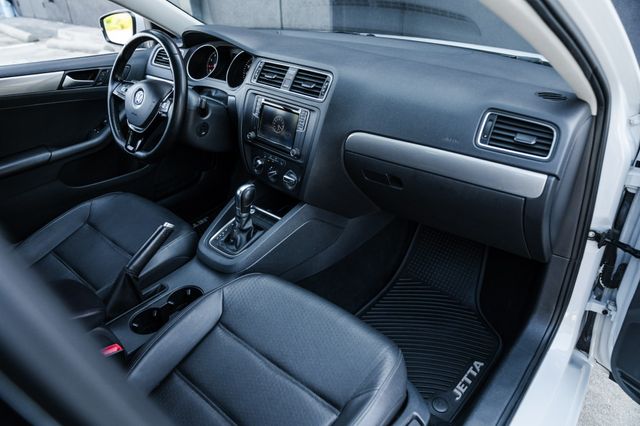 2017 Volkswagen Jetta 1.4T SE | Addison, TX | Apex Auto Sports 2017 Volkswagen Jetta 1.4T SE | Addison, TX | Apex Auto Sports