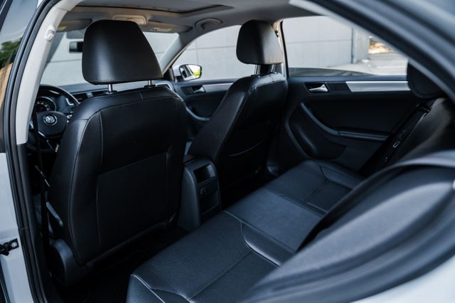 2017 Volkswagen Jetta 1.4T SE | Addison, TX | Apex Auto Sports 2017 Volkswagen Jetta 1.4T SE | Addison, TX | Apex Auto Sports