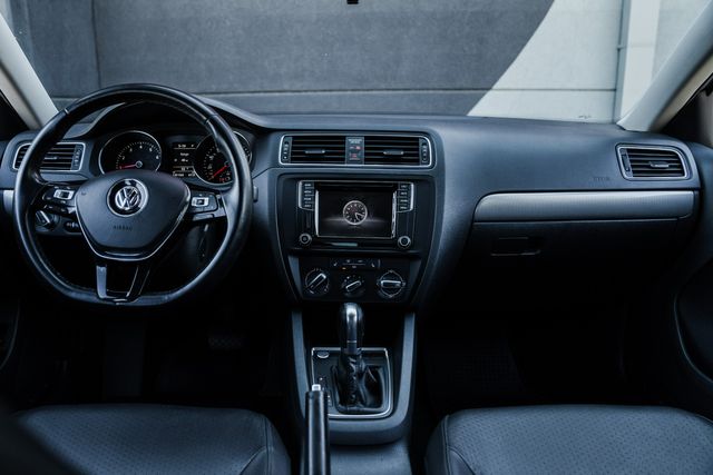 2017 Volkswagen Jetta 1.4T SE | Addison, TX | Apex Auto Sports 2017 Volkswagen Jetta 1.4T SE | Addison, TX | Apex Auto Sports