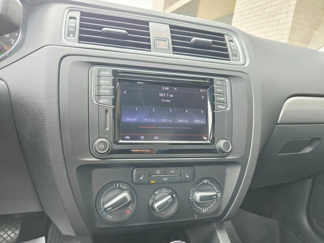 2017 Volkswagen Jetta 1.4T SE | Ellisville, MO | AutoPort