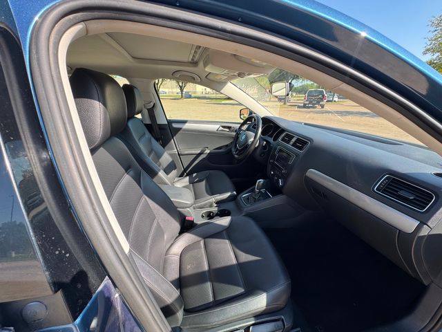 2017 Volkswagen Jetta 1.4T SE | Plano, TX | Schneck Motor Company