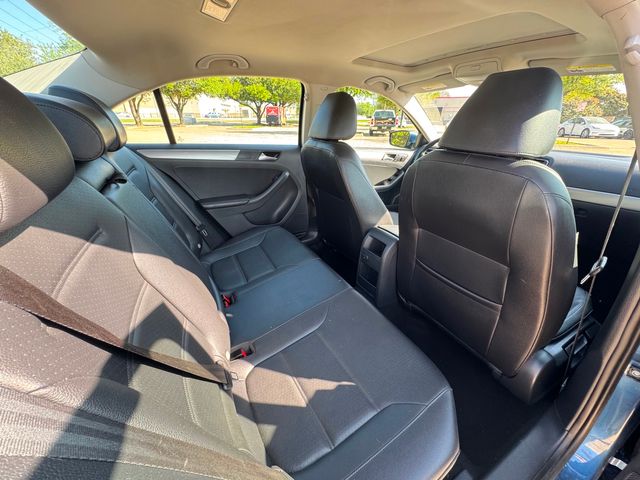 2017 Volkswagen Jetta 1.4T SE | Plano, TX | Schneck Motor Company