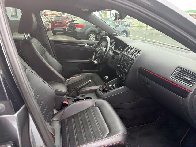 2017 Volkswagen Jetta 2.0T GLI