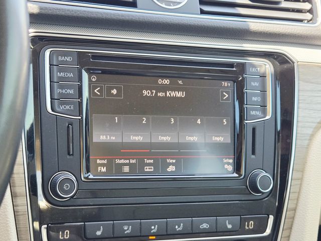 2017 Volkswagen Passat 1.8T SEL Premium | Ellisville, MO | AutoPort 2017 Volkswagen Passat 1.8T SEL Premium | Ellisville, MO | AutoPort