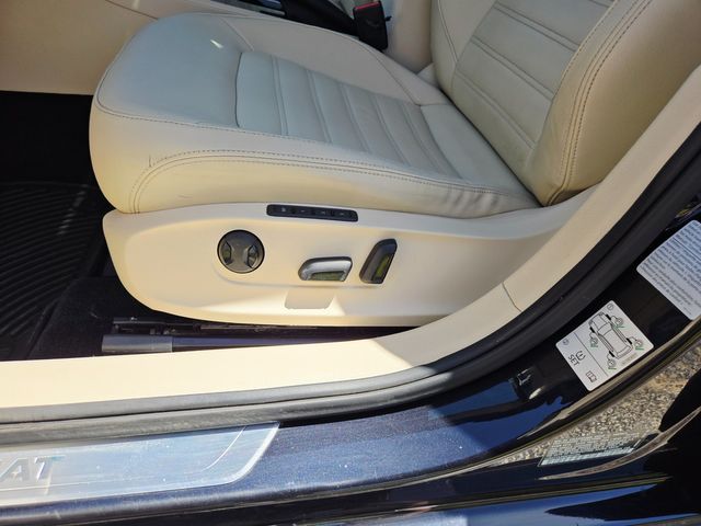 2017 Volkswagen Passat 1.8T SEL Premium | Ellisville, MO | AutoPort 2017 Volkswagen Passat 1.8T SEL Premium | Ellisville, MO | AutoPort