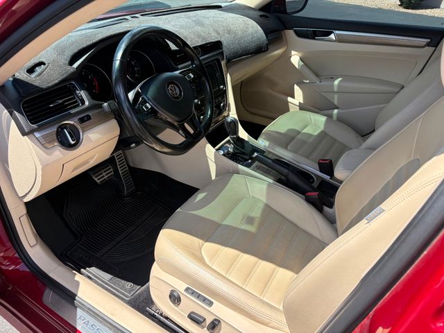 2017 Volkswagen Passat 1.8T SEL Premium