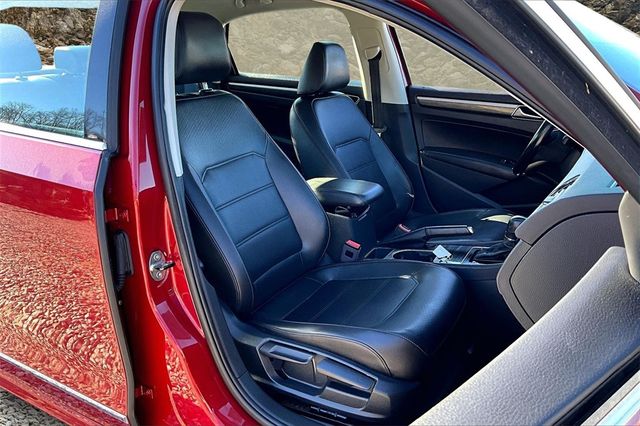 2017 Volkswagen Passat 1.8T SE