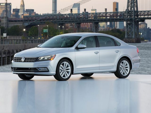 2017 Volkswagen Passat 1.8T SE | Naugatuck, Connecticut | A Better Way Wholesale Autos-CT