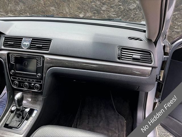 2017 Volkswagen Passat 1.8T SE