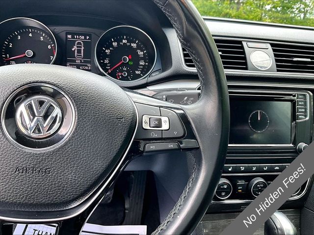 2017 Volkswagen Passat 1.8T SE