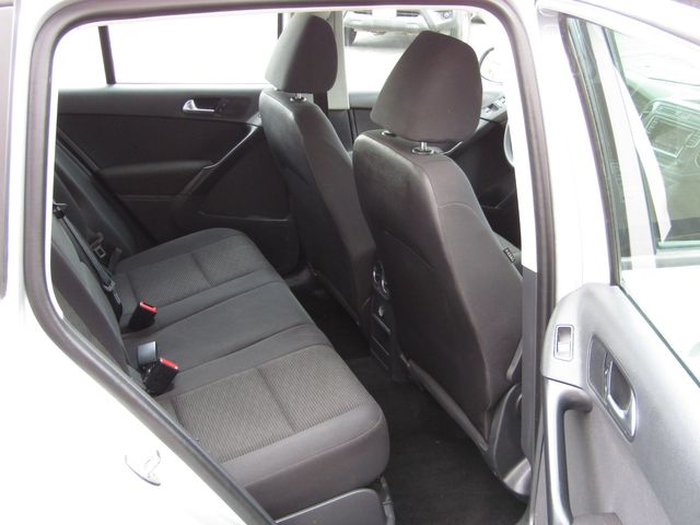 2017 Volkswagen Tiguan 2.0T Limited 4Motion AWD | American Fork, Utah | Auto's Inc. 2017 Volkswagen Tiguan 2.0T Limited 4Motion AWD | American Fork, Utah | Auto's Inc.