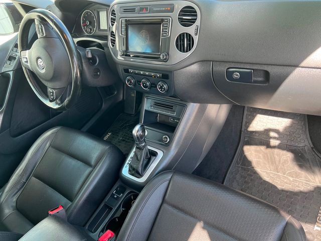 2017 Volkswagen Tiguan 2.0T Limited S 4Motion