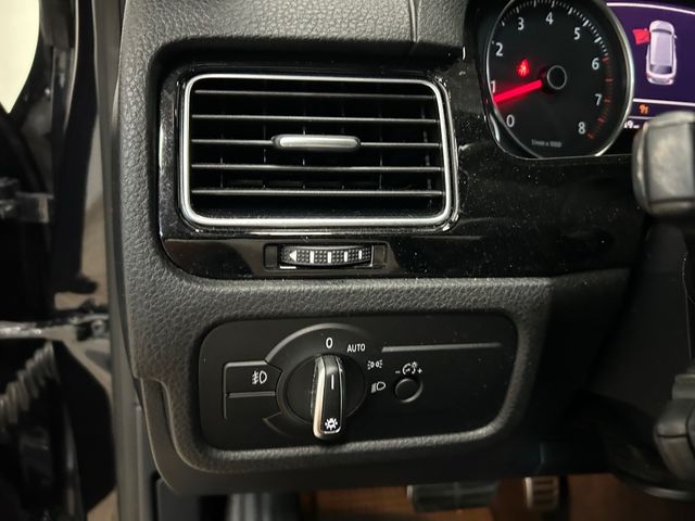 2017 Volkswagen Touareg V6 Wolfsburg