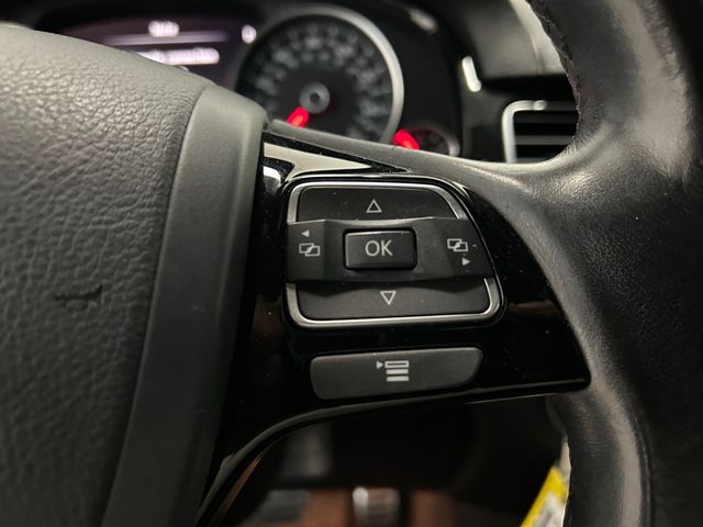 2017 Volkswagen Touareg V6 Wolfsburg