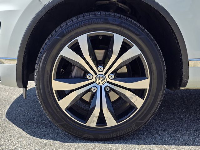 2017 Volkswagen Touareg V6 Wolfsburg