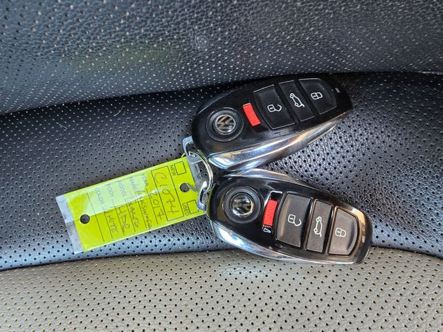 2017 Volkswagen Touareg V6 Wolfsburg