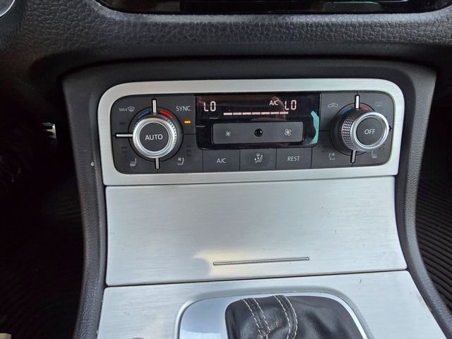 2017 Volkswagen Touareg V6 Wolfsburg