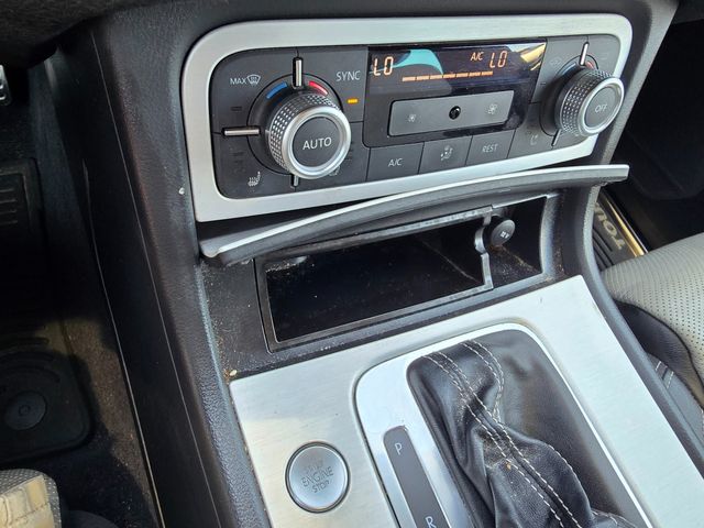 2017 Volkswagen Touareg V6 Wolfsburg