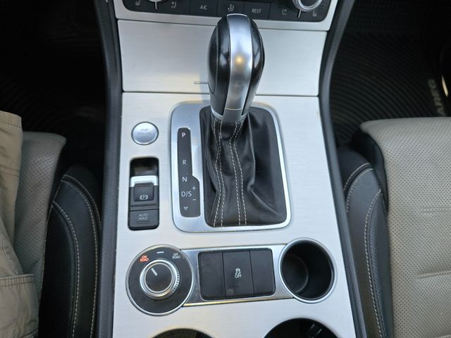 2017 Volkswagen Touareg V6 Wolfsburg 2017 Volkswagen Touareg V6 Wolfsburg