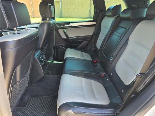 2017 Volkswagen Touareg V6 Wolfsburg 2017 Volkswagen Touareg V6 Wolfsburg