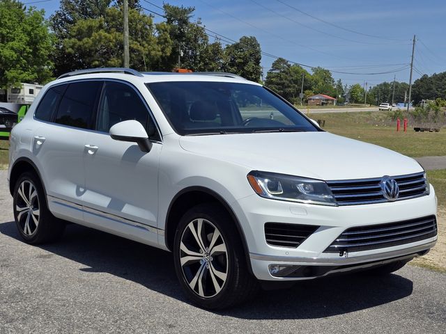2017 Volkswagen Touareg V6 Wolfsburg 2017 Volkswagen Touareg V6 Wolfsburg