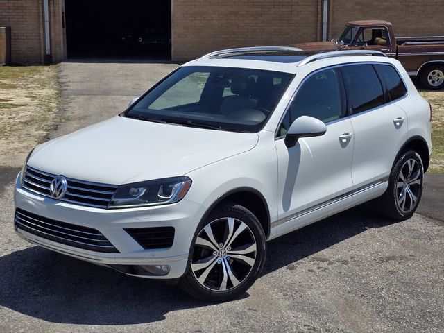 2017 Volkswagen Touareg V6 Wolfsburg 2017 Volkswagen Touareg V6 Wolfsburg