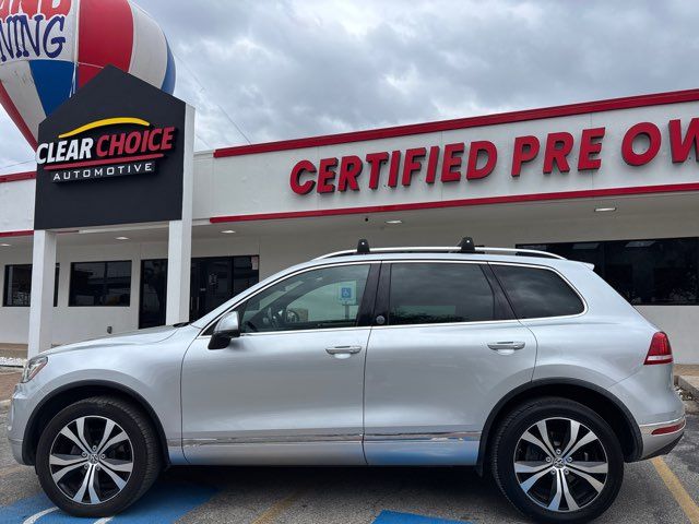 2017 Volkswagen Touareg V6 Wolfsburg | San Antonio, TX | Clear Choice Automotive South 2017 Volkswagen Touareg V6 Wolfsburg | San Antonio, TX | Clear Choice Automotive South