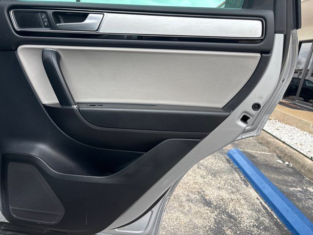 2017 Volkswagen Touareg V6 Wolfsburg | San Antonio, TX | Clear Choice Automotive South