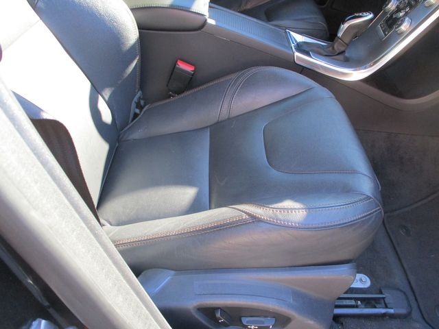 2017 Volvo XC60 T5 Dynamic