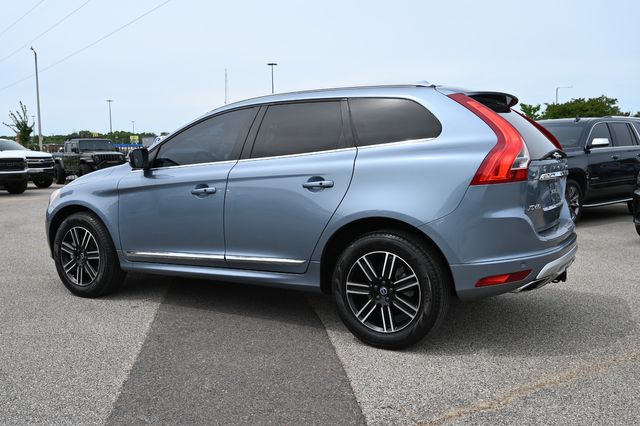 2017 Volvo XC60 T5 Dynamic
